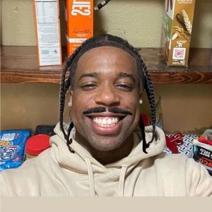 Meet your Posher, Jemiah